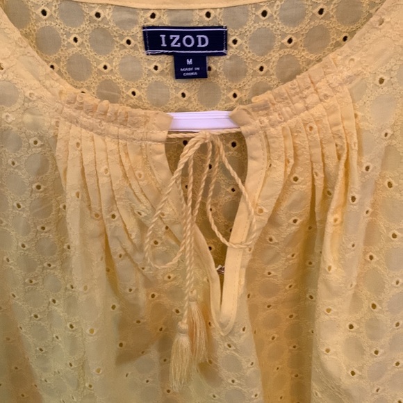 Izod sleeveless yellow eyelet top with string closure size medium - Picture 3 of 3